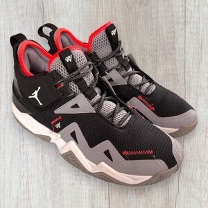 Nike Air Jordan Why Not Zer0.5 Basketball Shoes Mens 11 Black Grey Red CJ0780-00